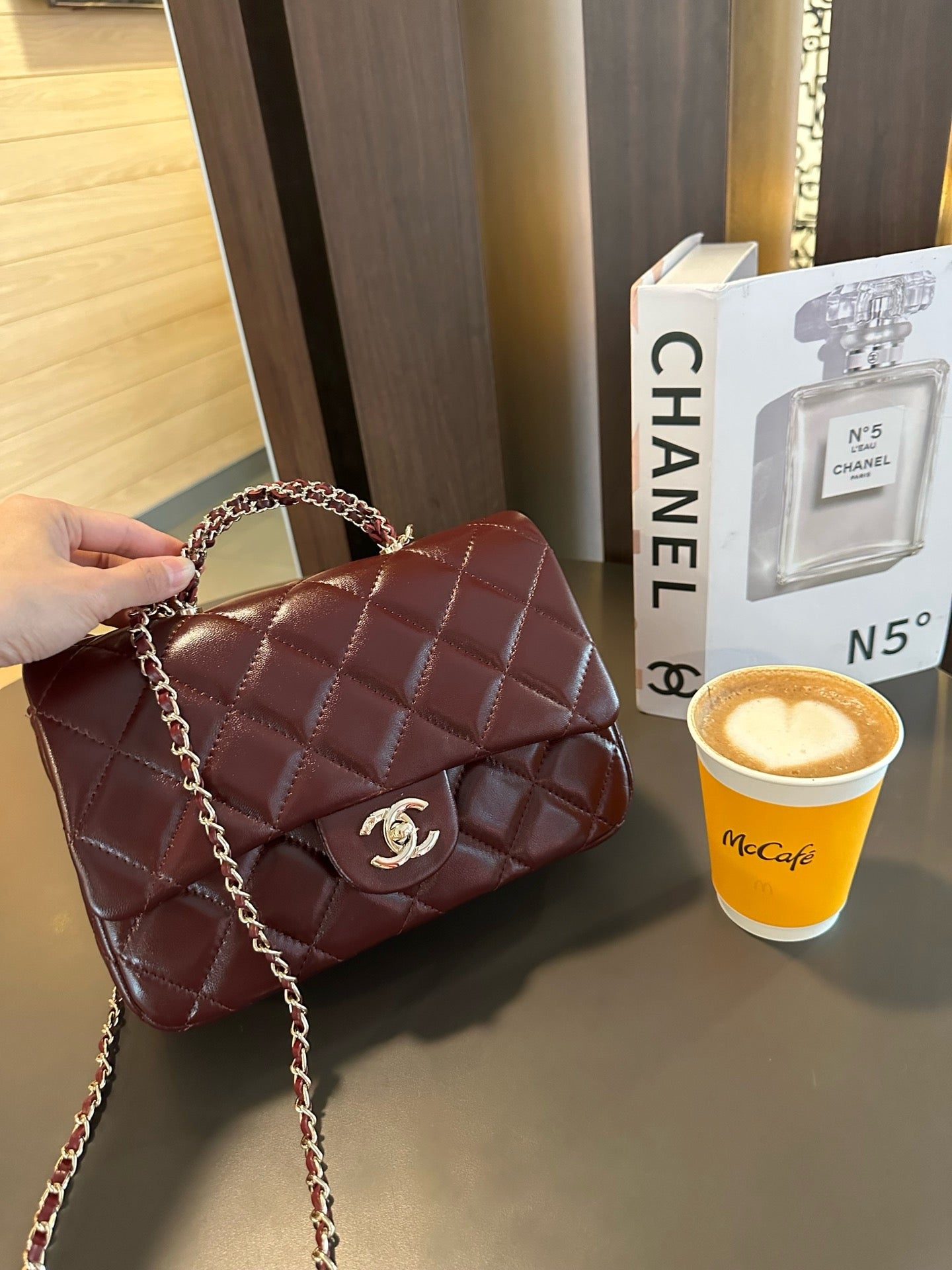 CE-24B twist leather handle