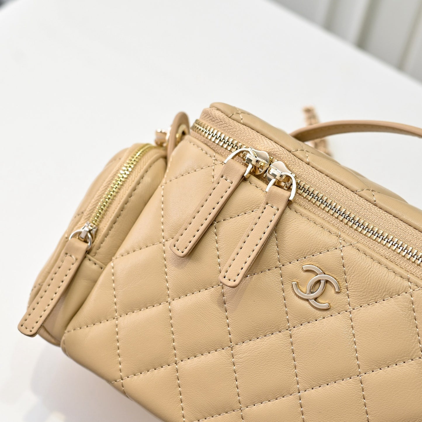 CE-24K đź“·Handbag
