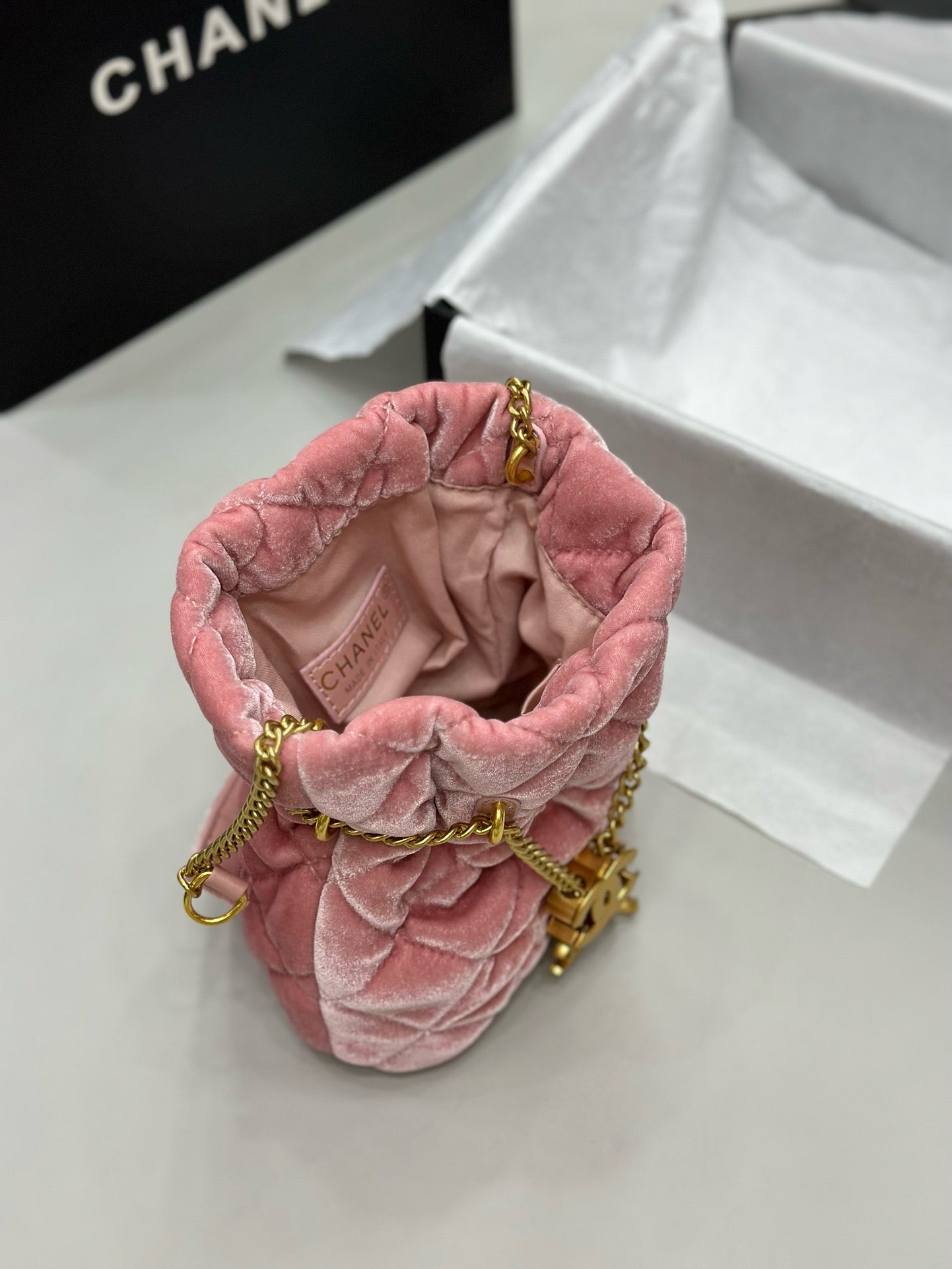 CE-Buckle bucket bag