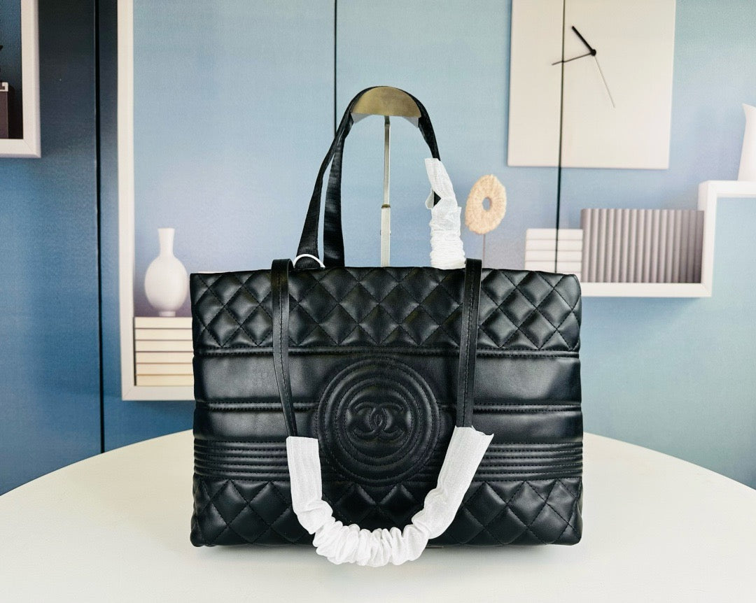 CE-Sophistication and elegant 🖤