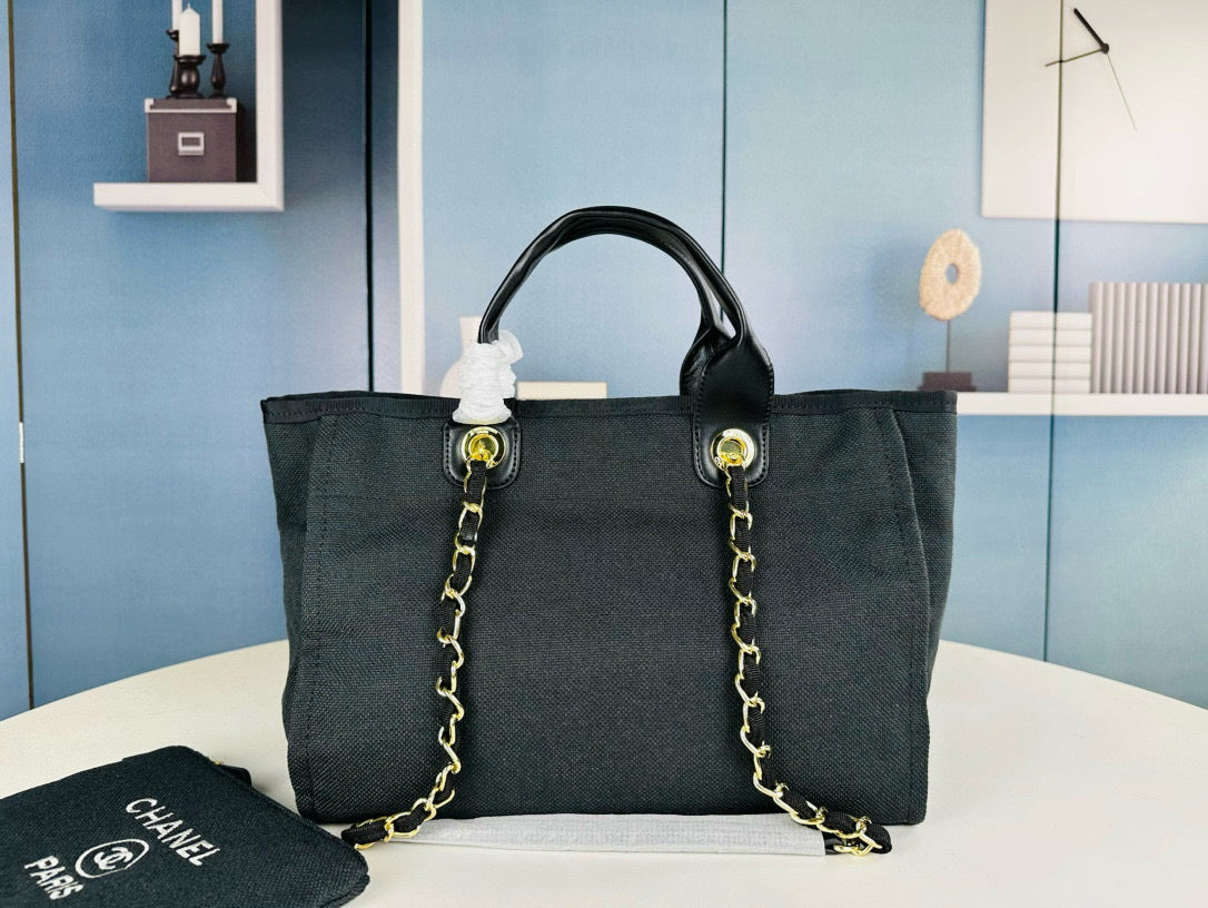 CE-Beach bag yet🏖️