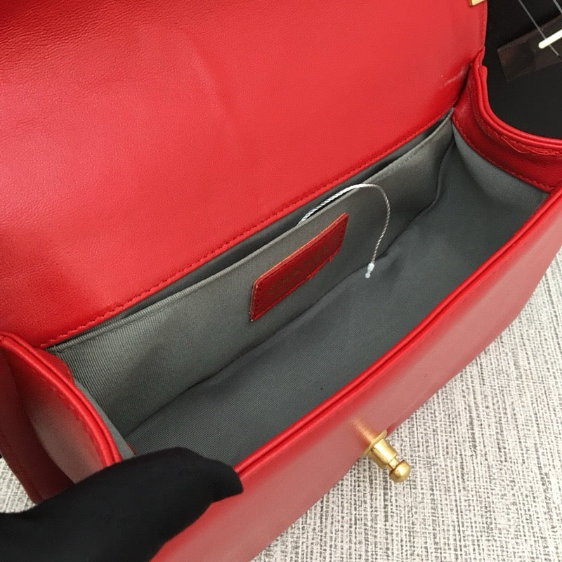 CE-Pearl chain bag