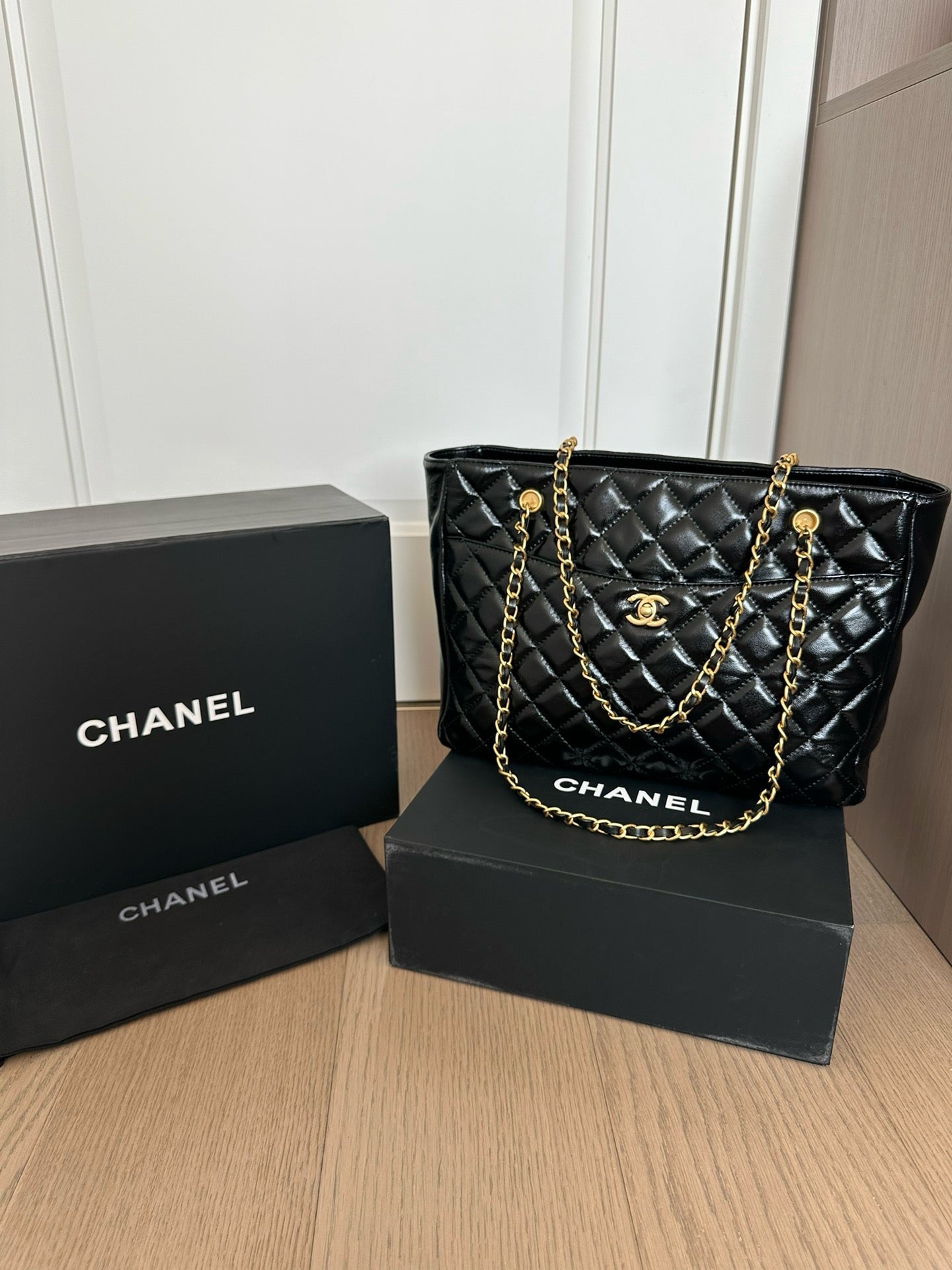 CE-24๐ Black Gold Series Tote Bag