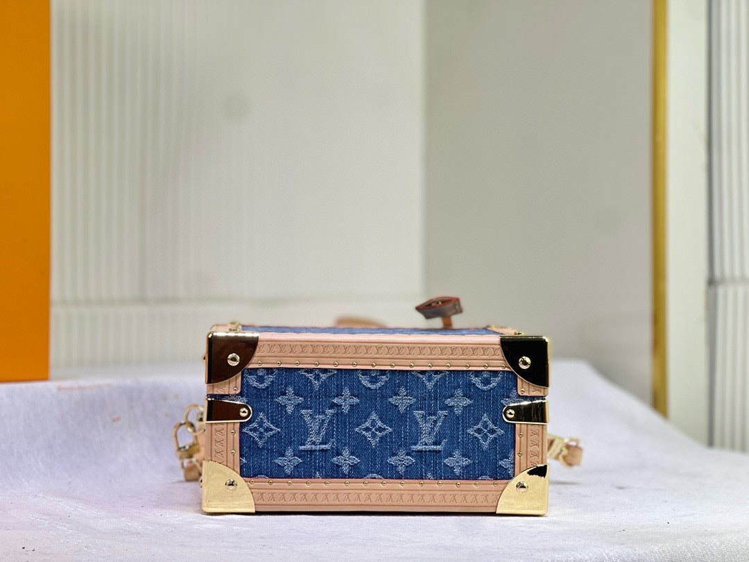 L-Petite Valise