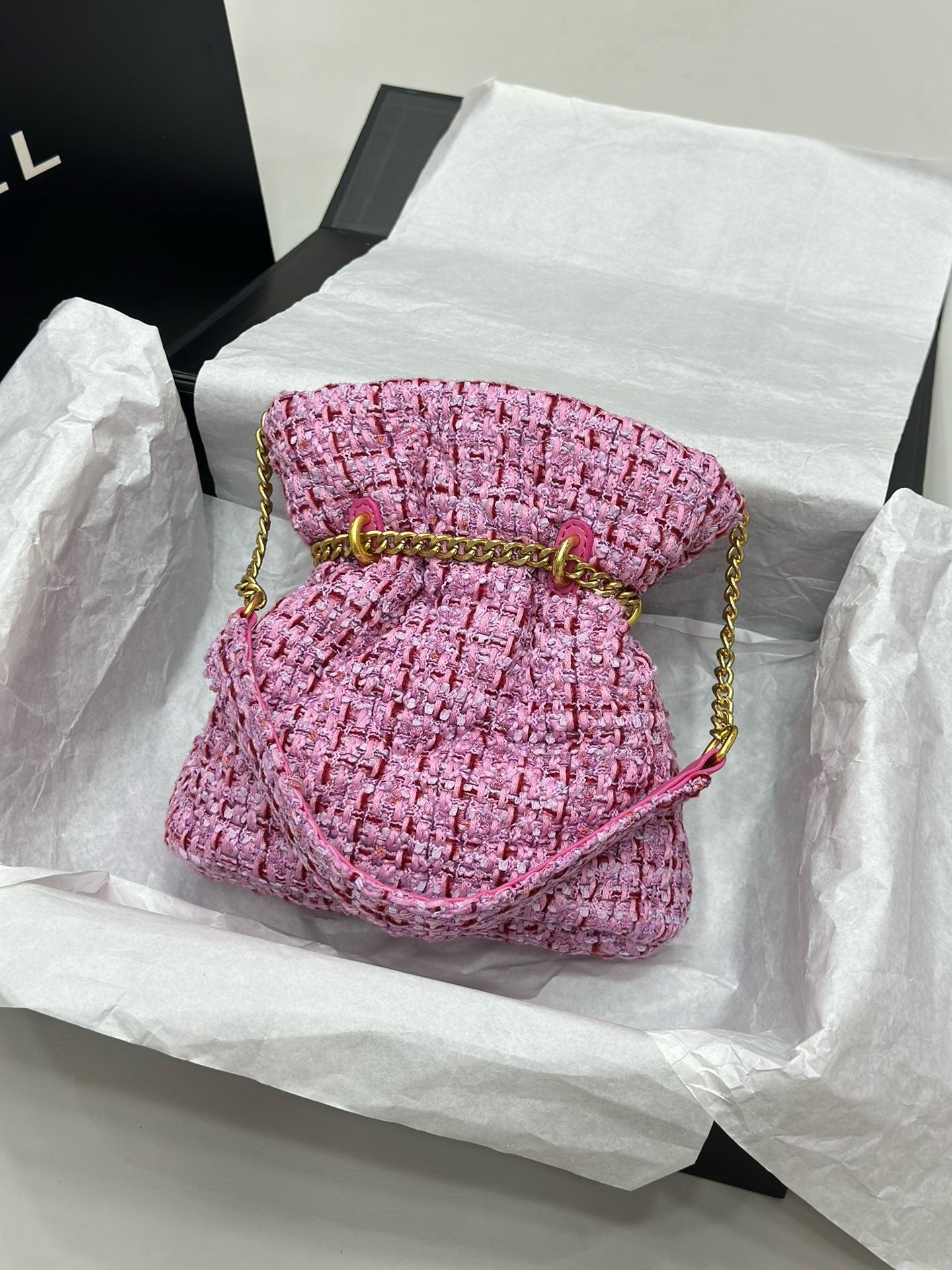 CE-Buckle bucket bag