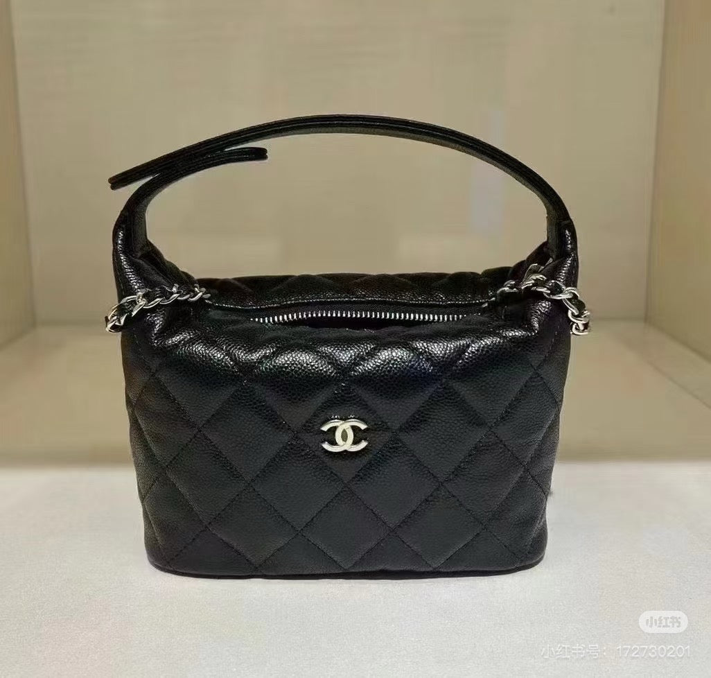 CE-25c Handbags