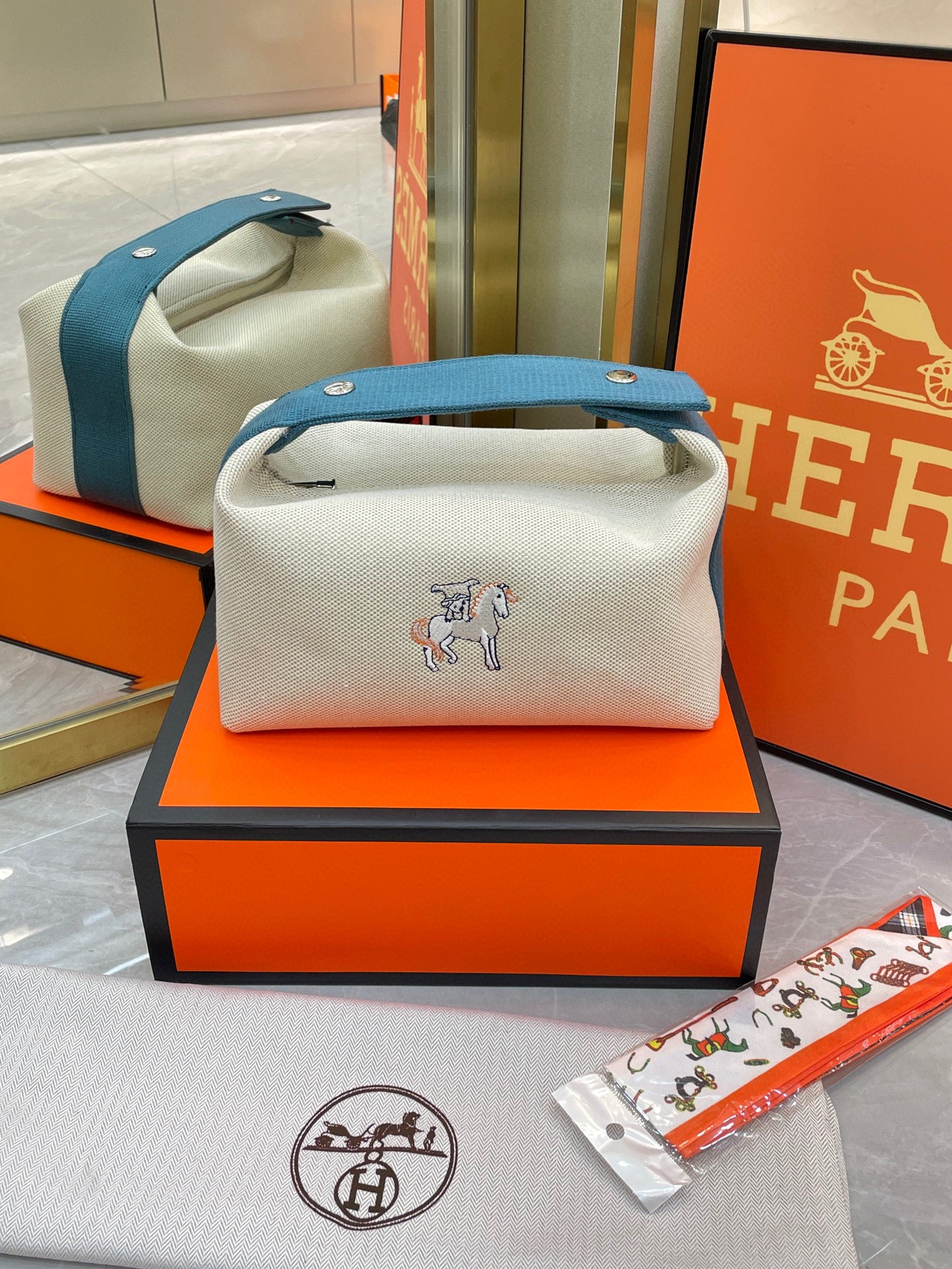 H-Box bag