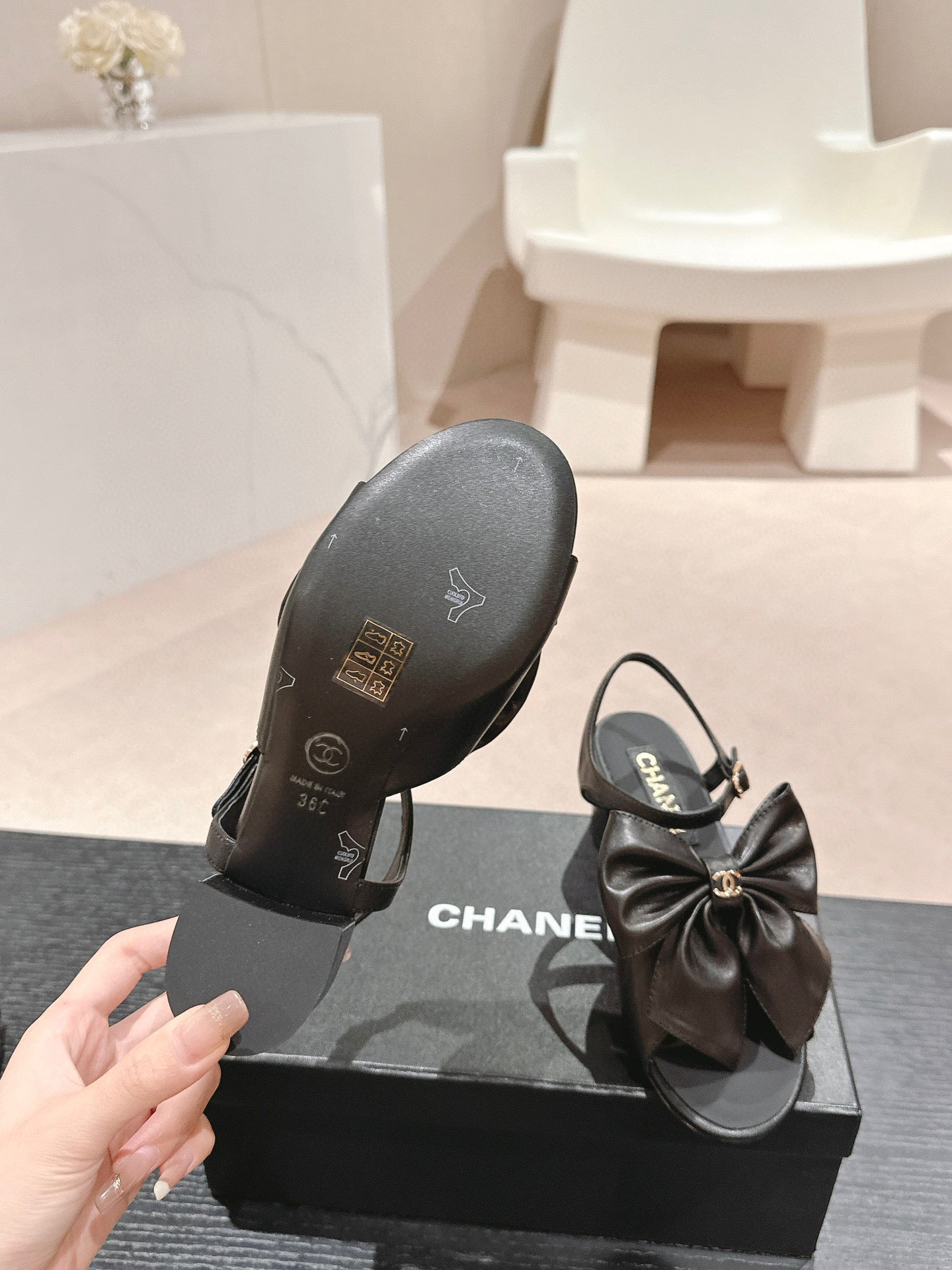 CE-Lady’s Shoes