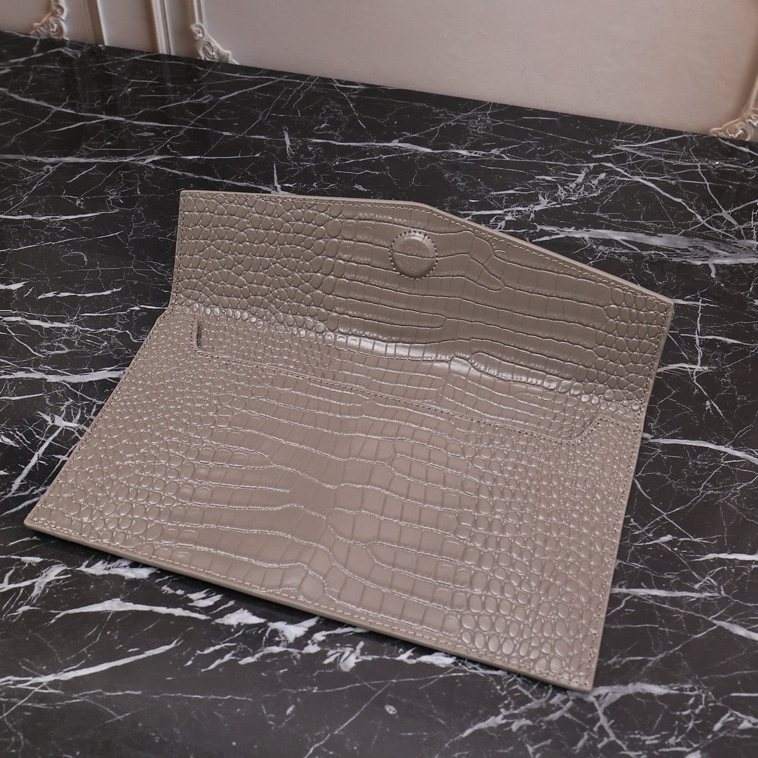 Y-New clutch bag