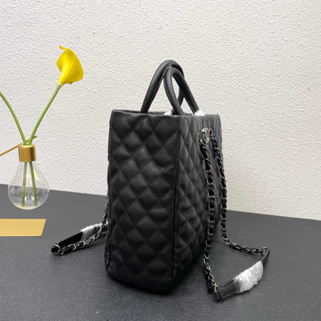 CE-Soft calfskin shopping bag