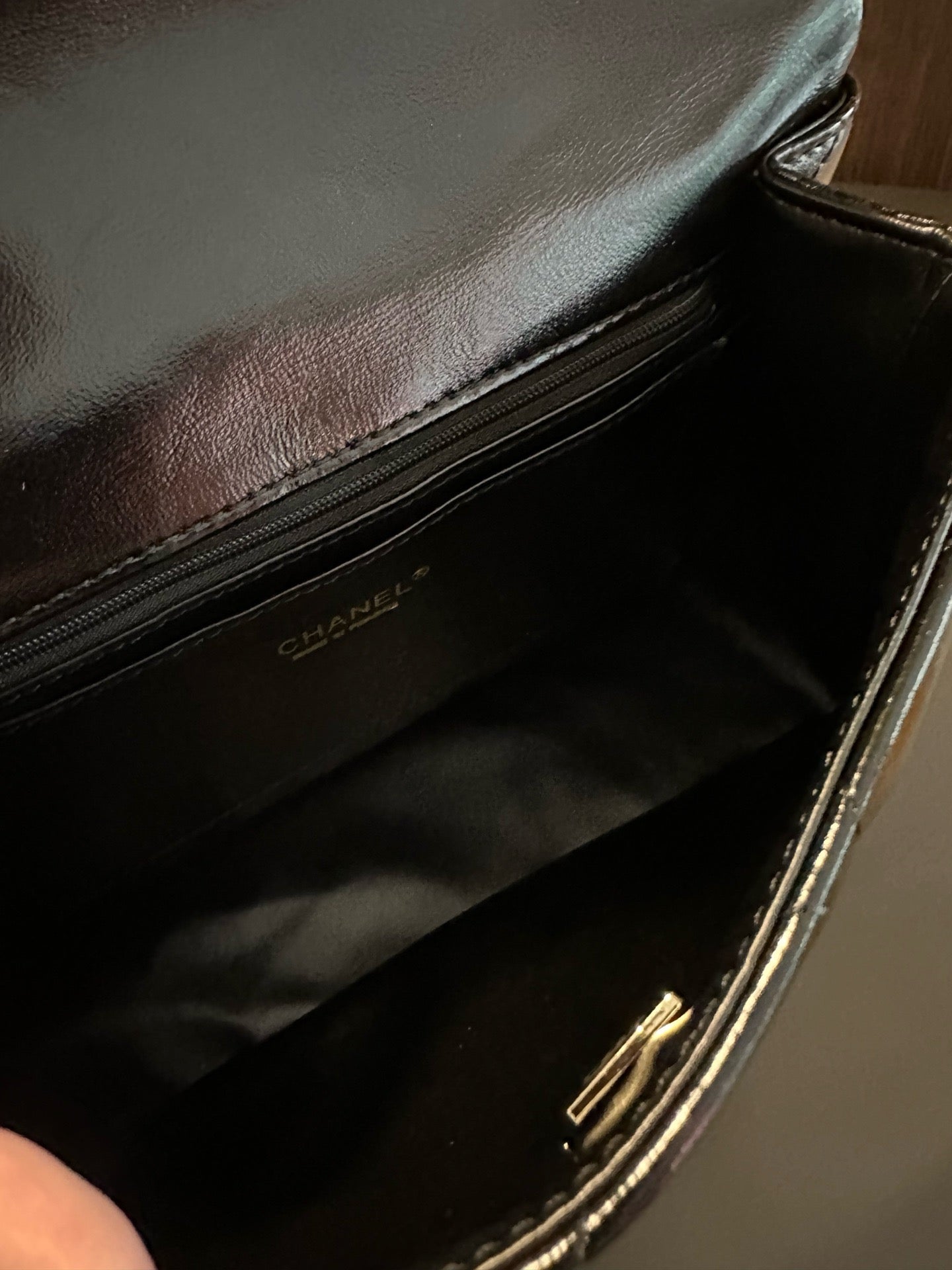CE-24B twist leather handle