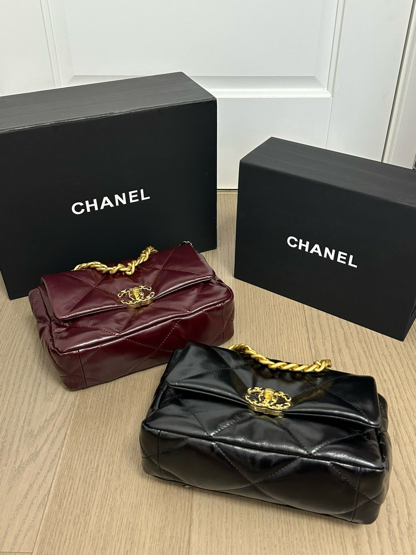 CE-19 handbags