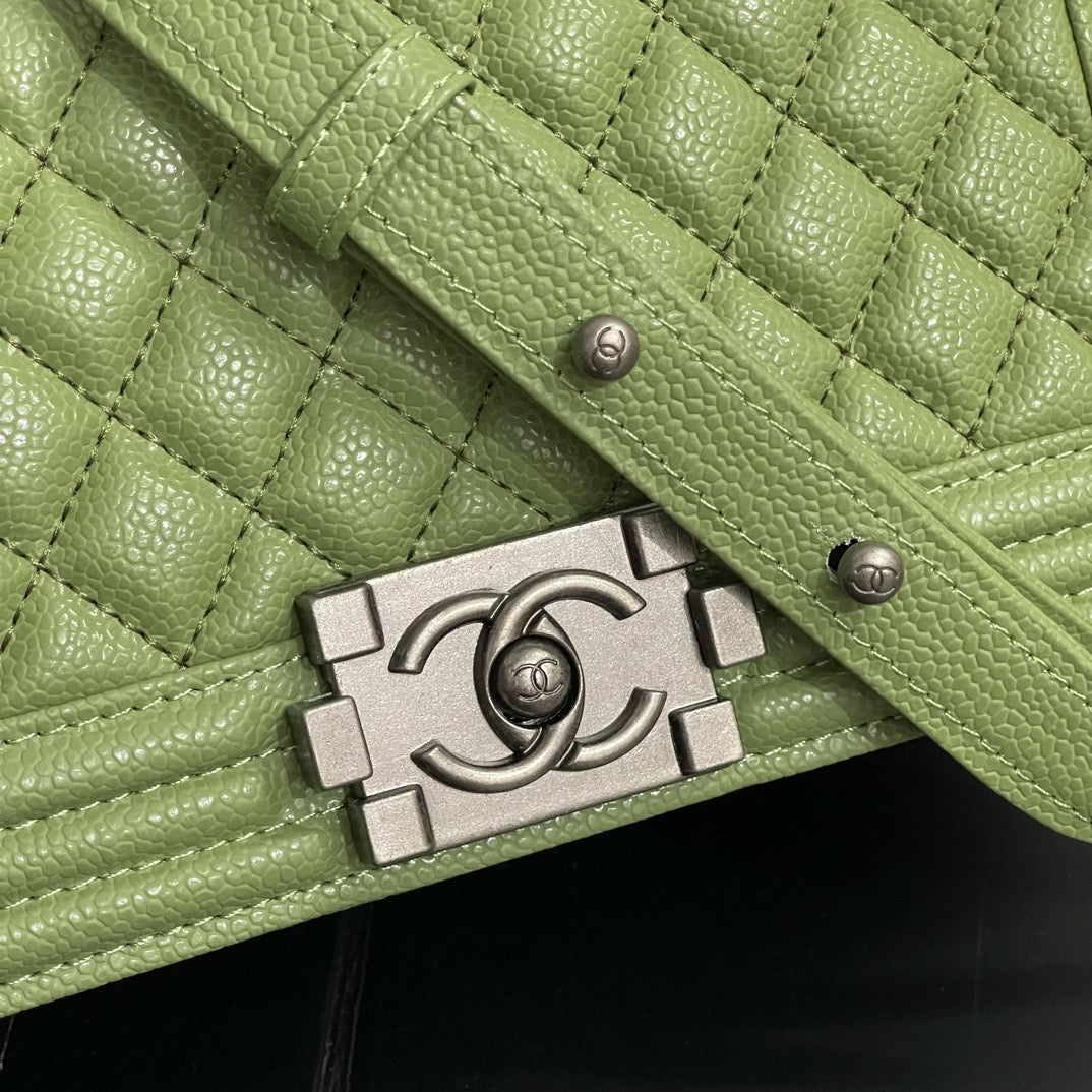 CE-Antique silver buckle