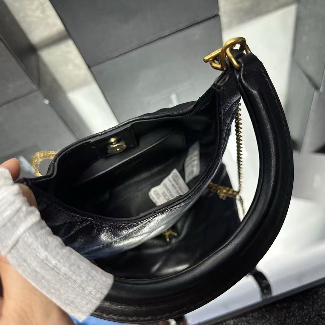 Y-Sade hobo