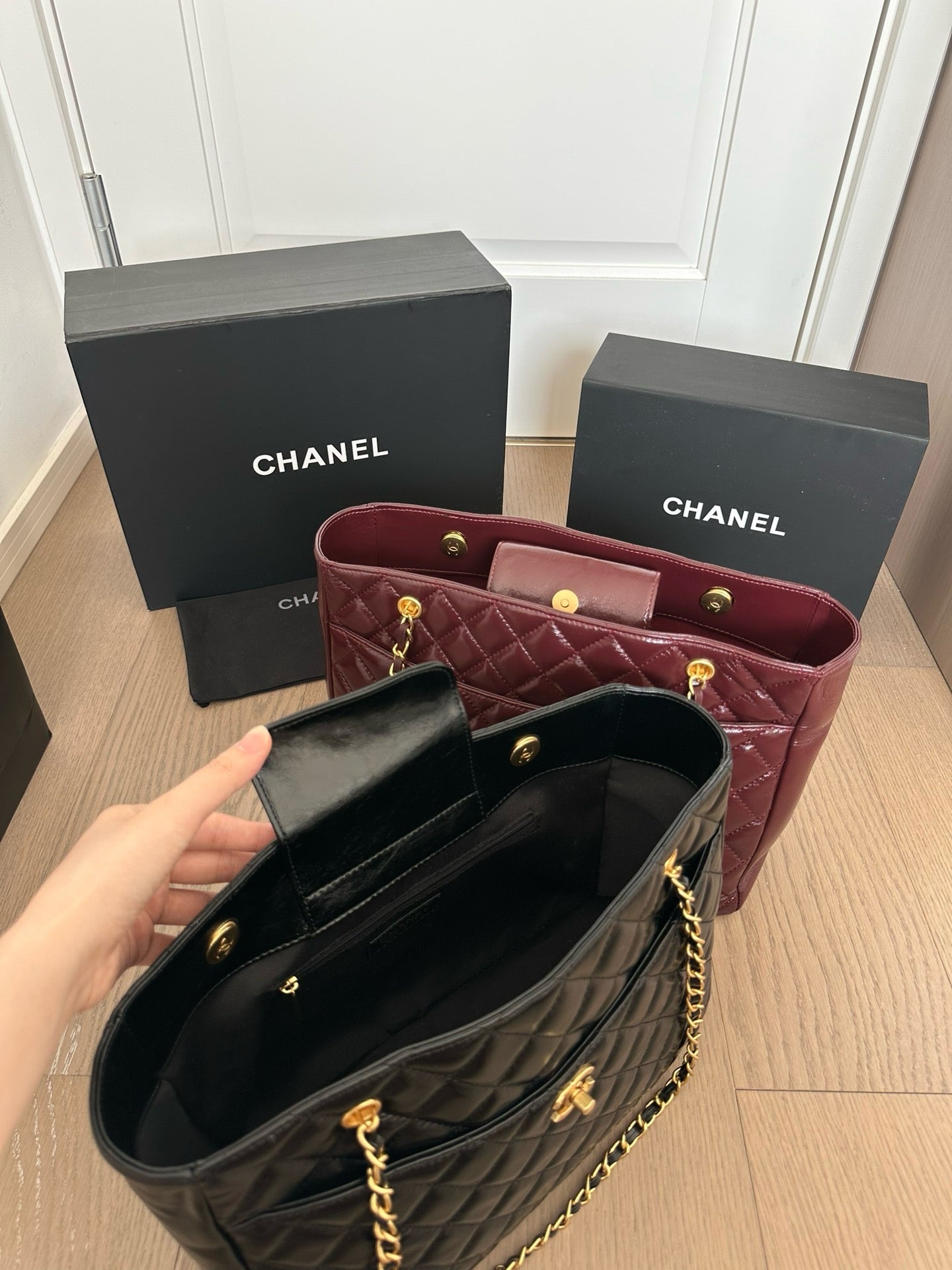 CE-24๐ Black Gold Series Tote Bag