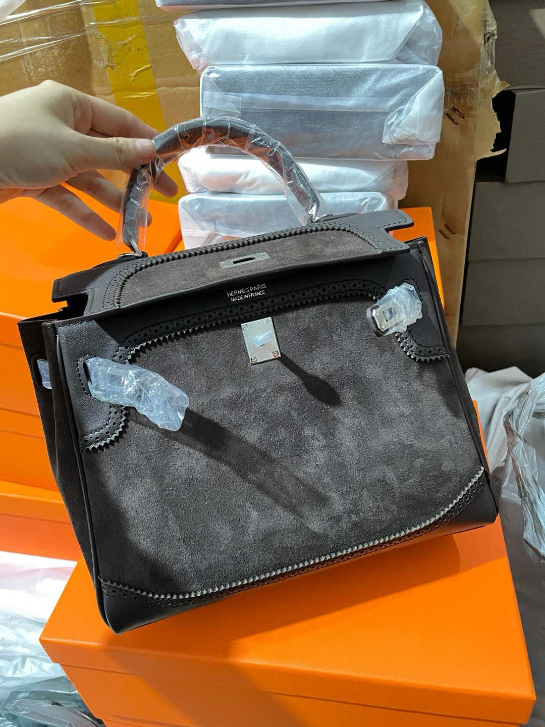 H-Kelly lace suede