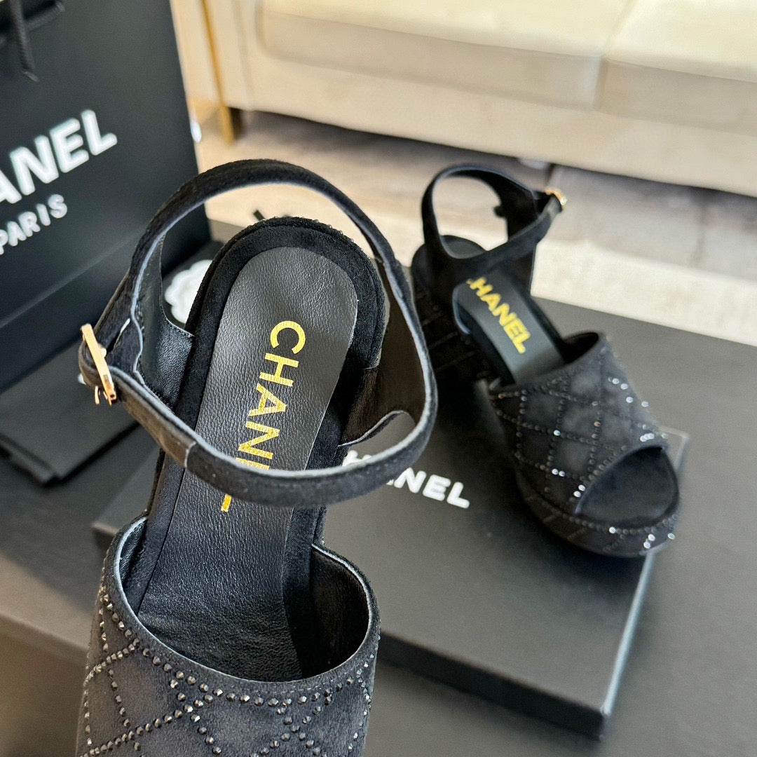 CE-Platform wedge sandals