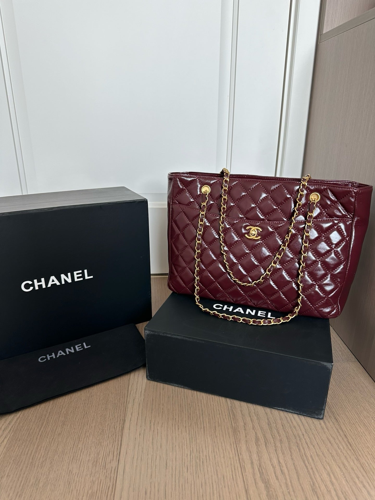 CE-24๐ Black Gold Series Tote Bag