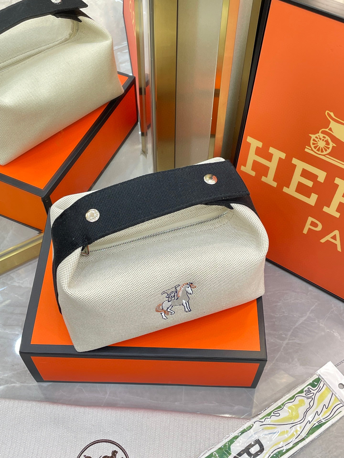 H-Box bag