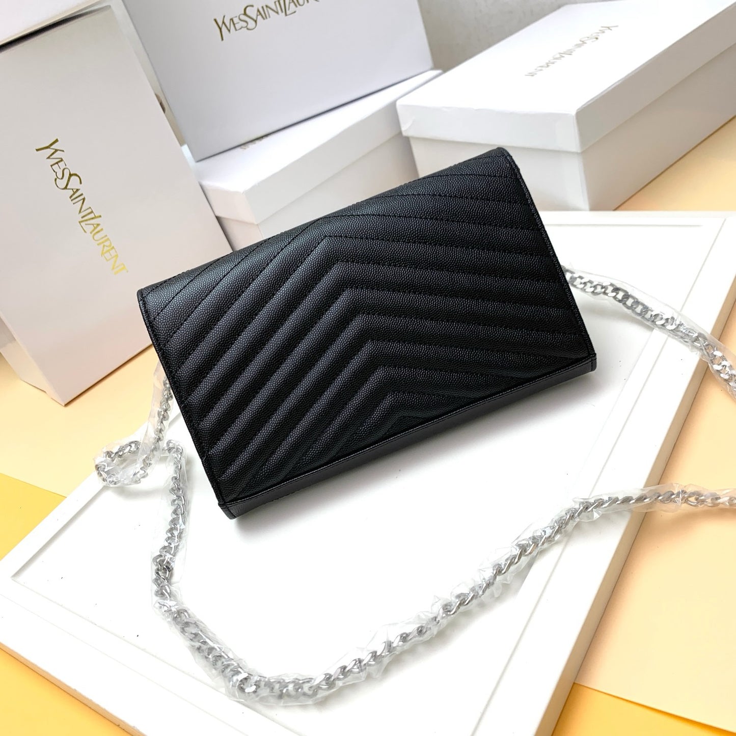 Y-Practical small bag!