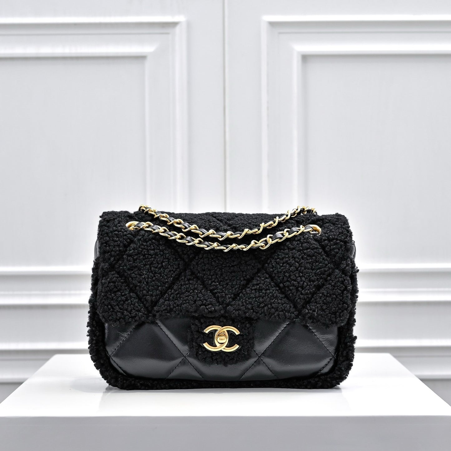 CE-24K Handbags