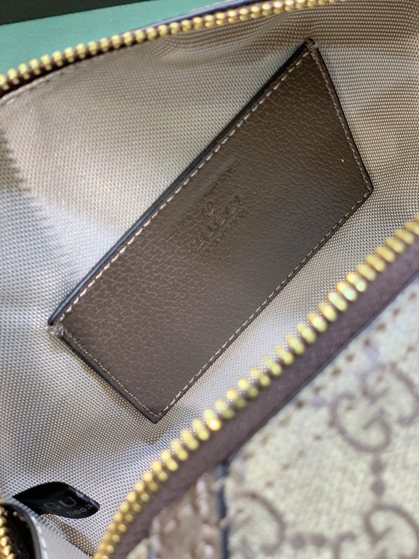 G-travel bag