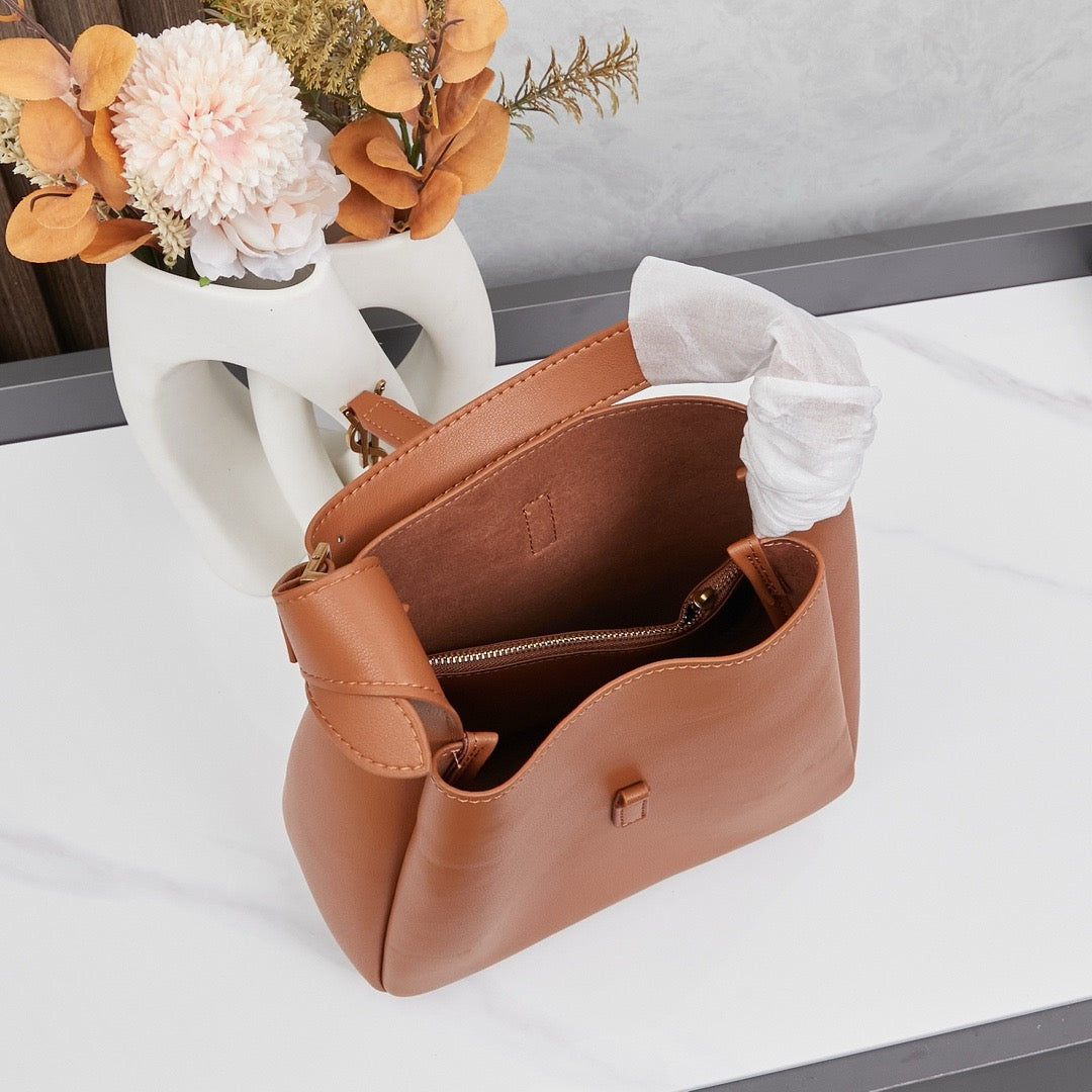 Y-Sisters Armpit Bag