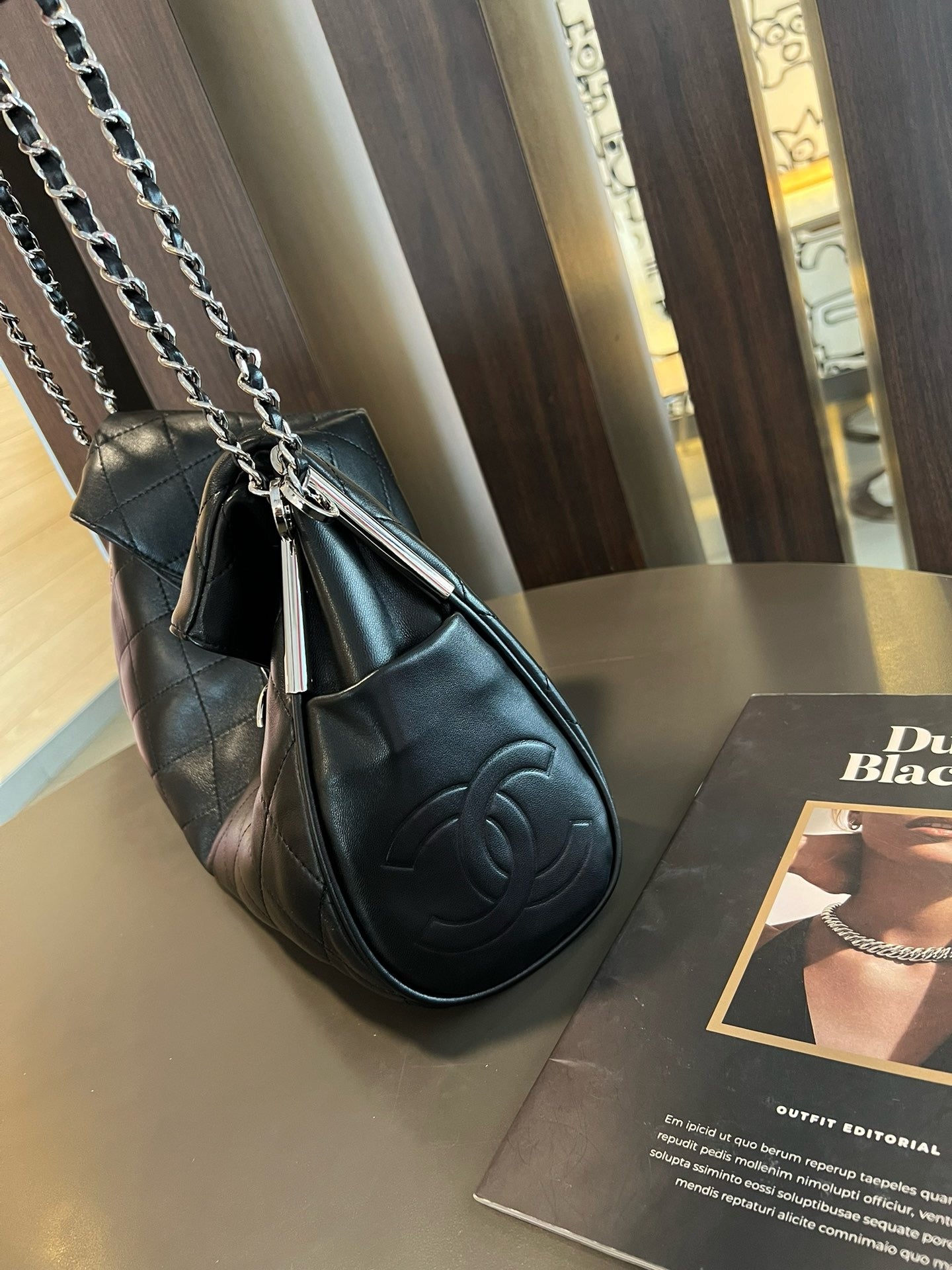CE-Black silver outer stitching hobo