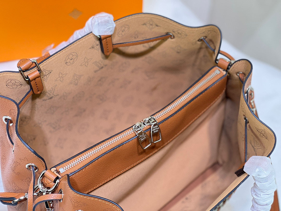 L-BELLA TOTE