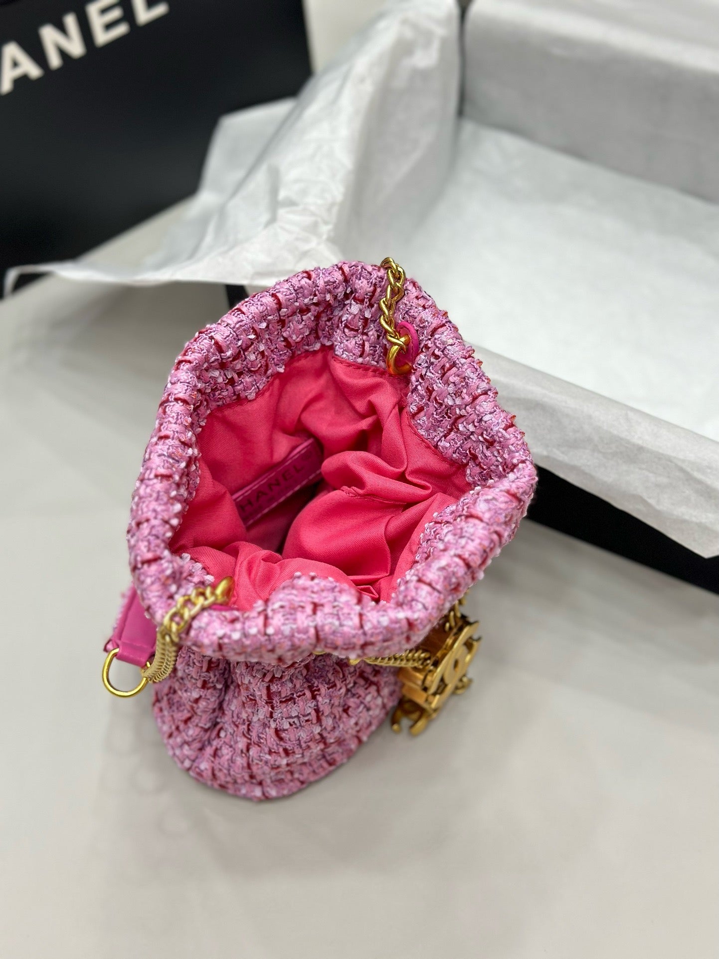 CE-Buckle bucket bag
