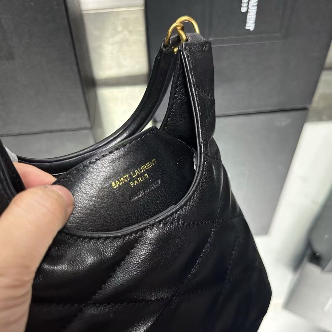 Y-Sade hobo