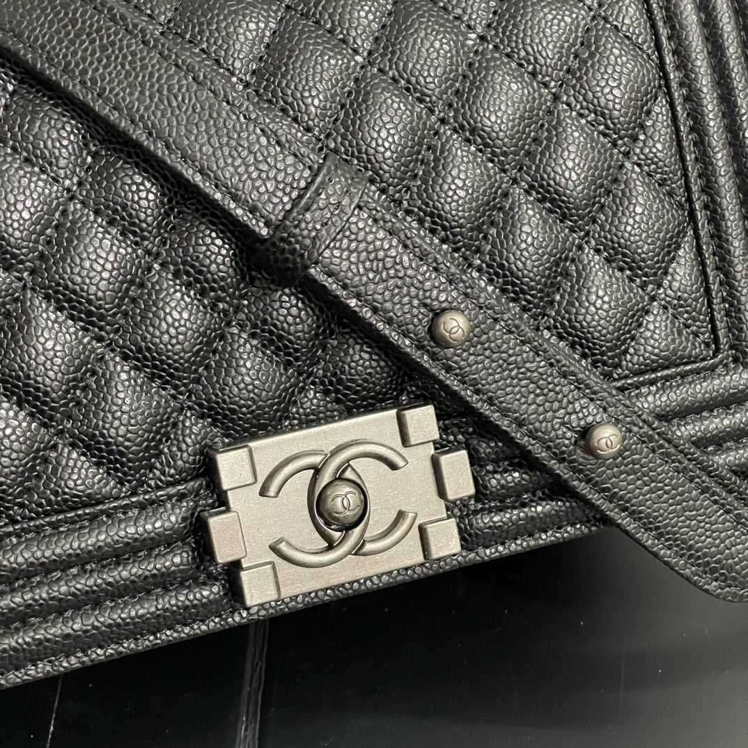 CE-Antique silver buckle