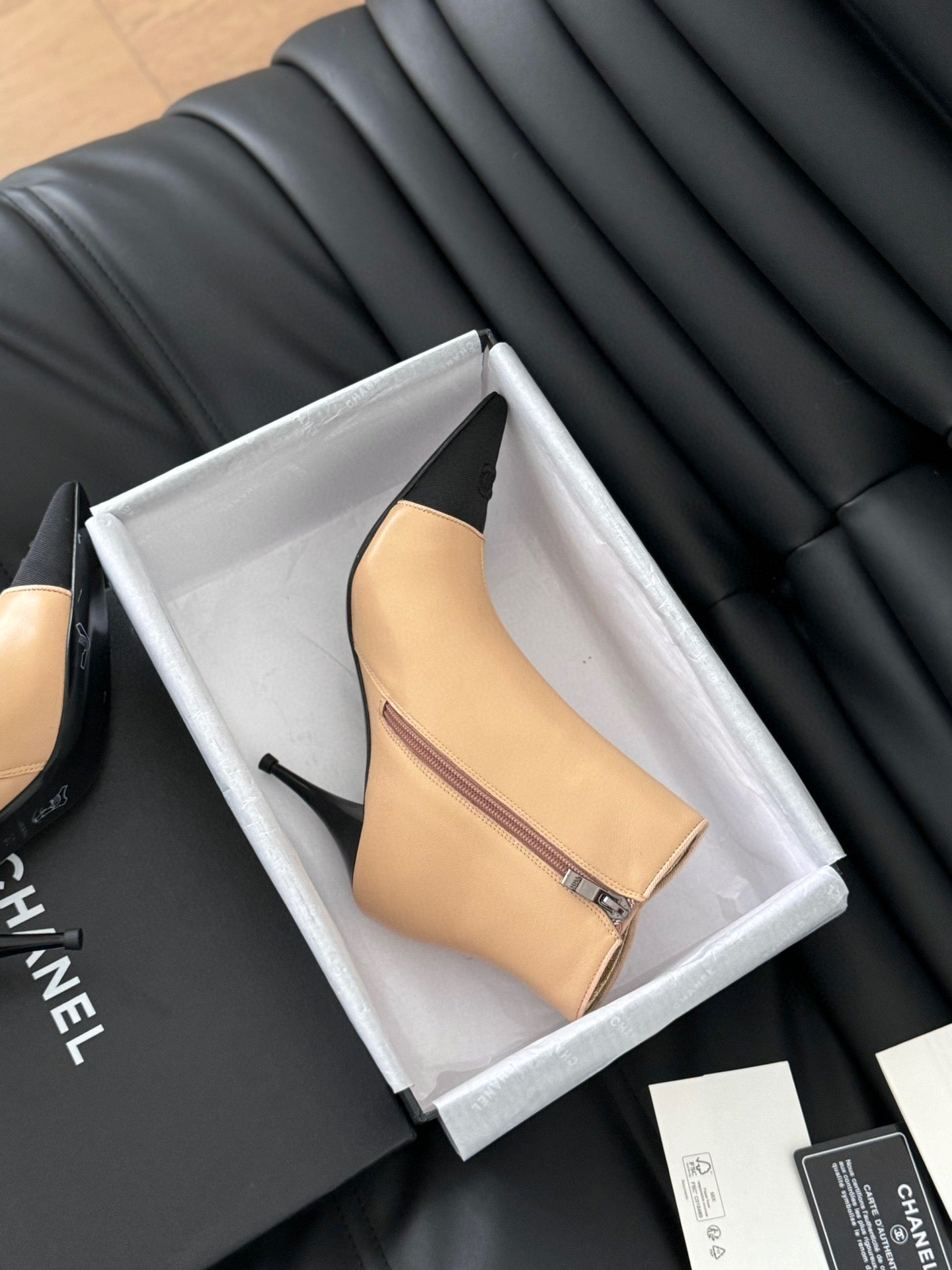 CE-Embroidered short boots