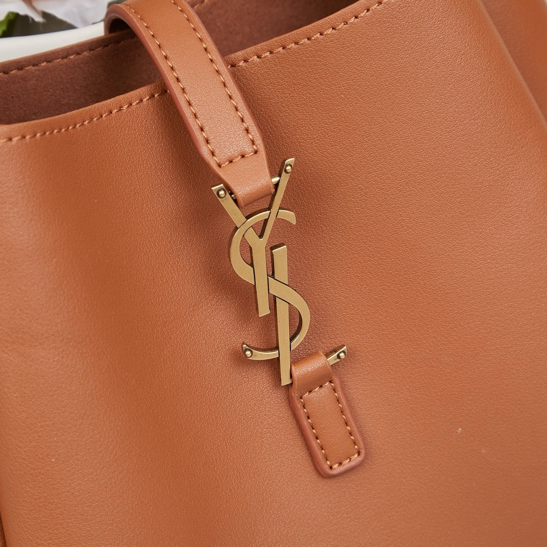 Y-Sisters Armpit Bag