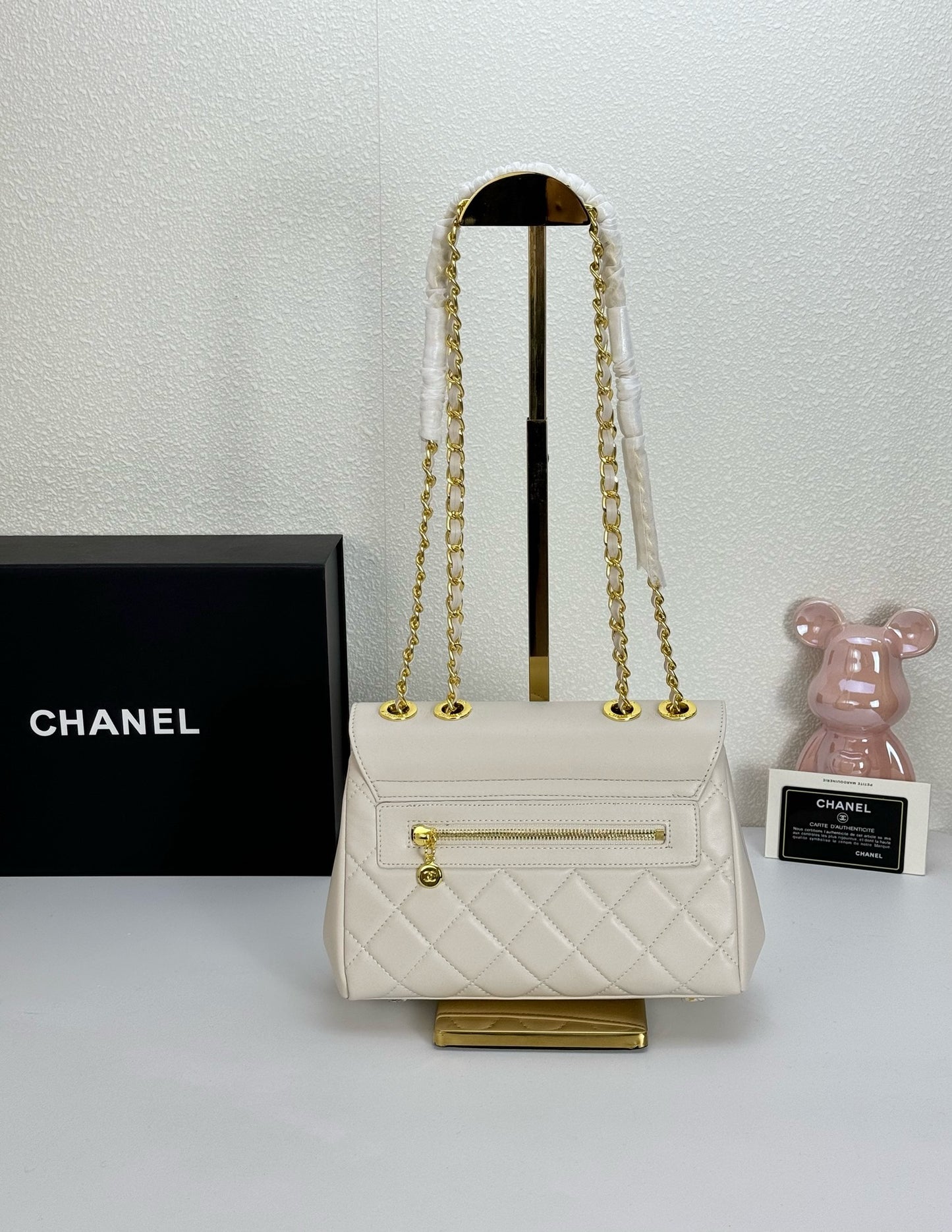 CE-Medieval embossed chain bag sheepskin!