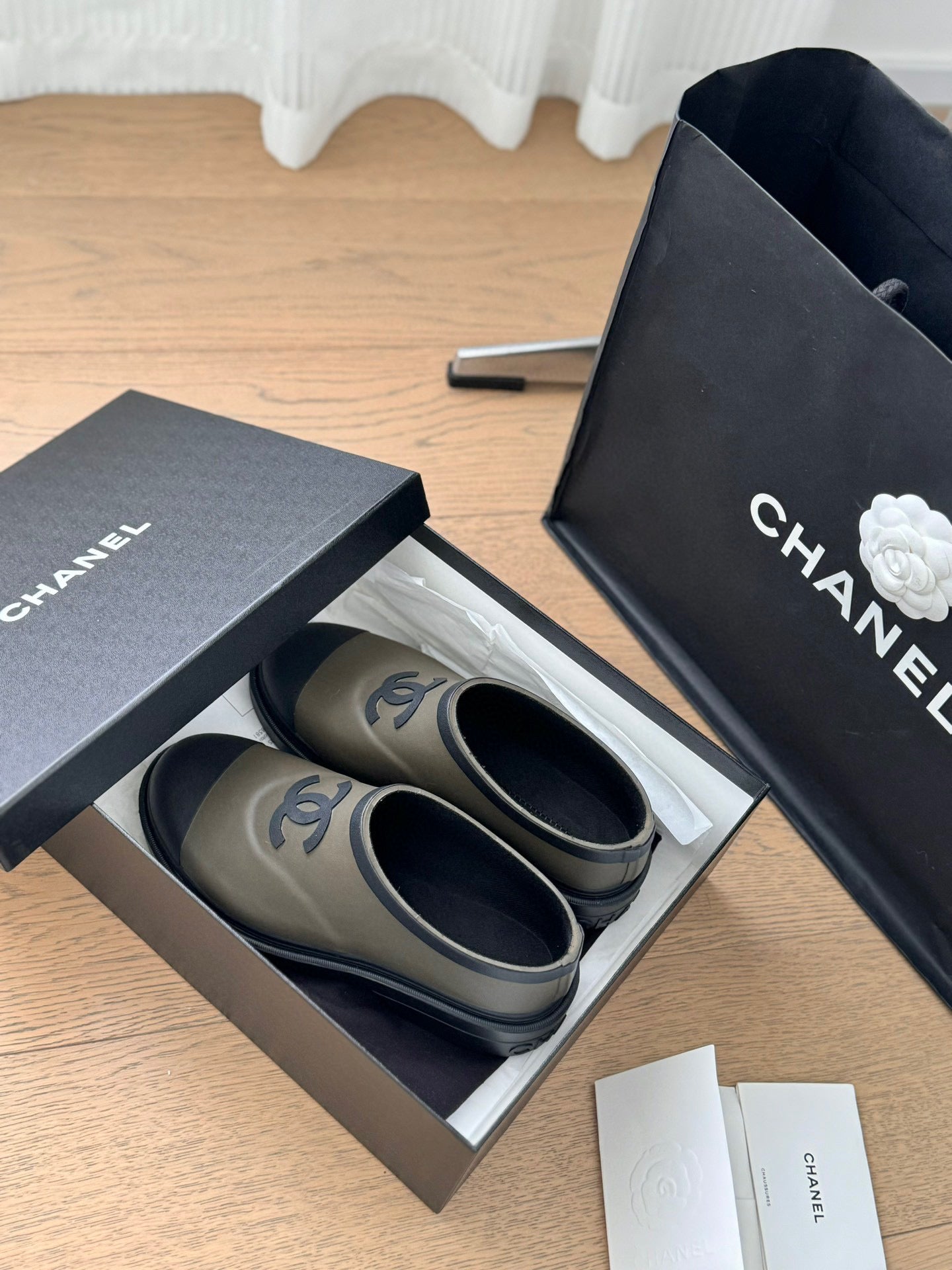 CE-Rain boots