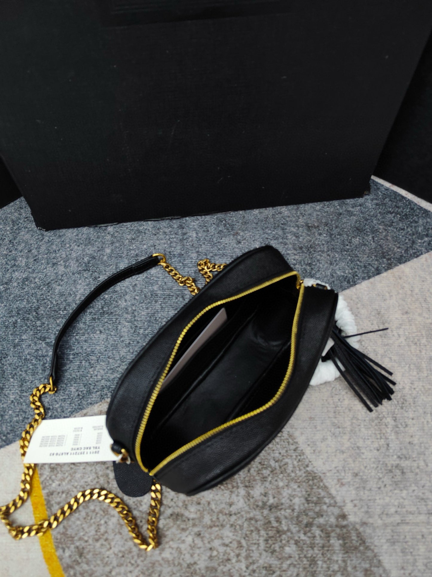 Y-Cowhide caviar camera bag