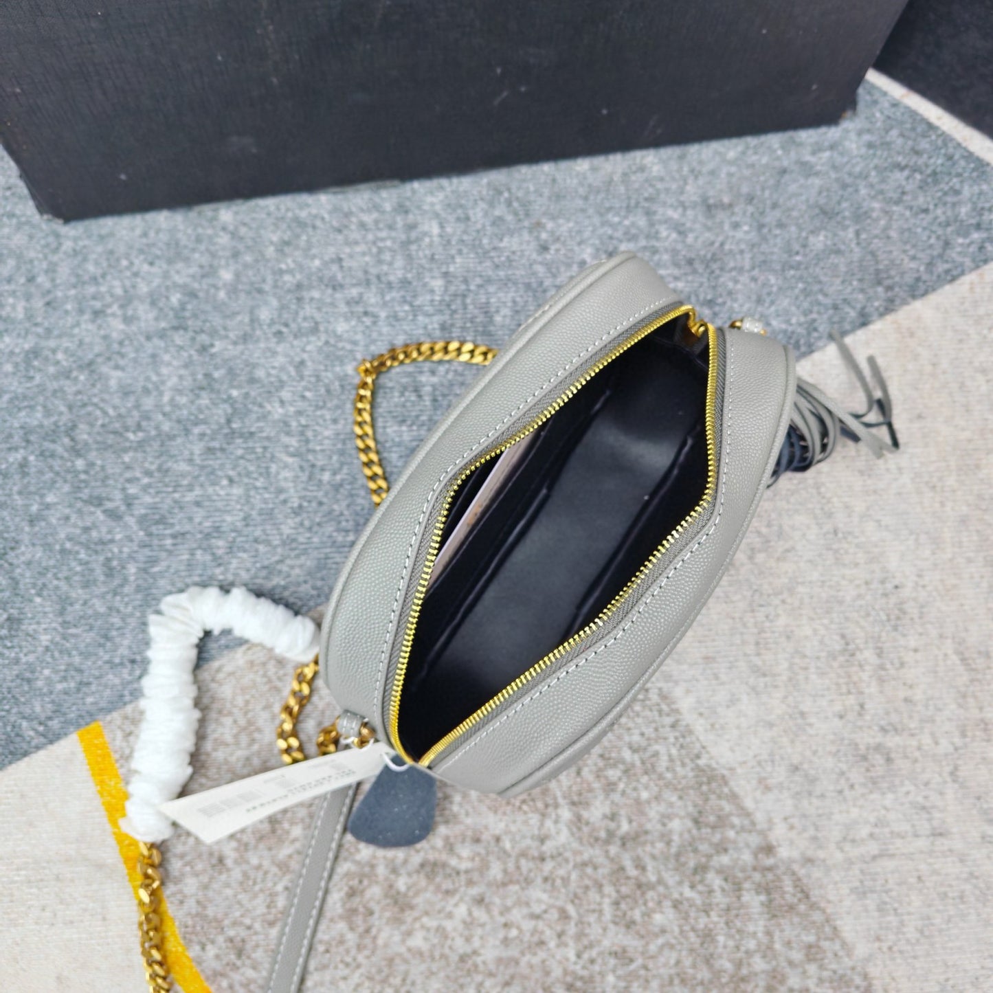 Y-Cowhide caviar camera bag