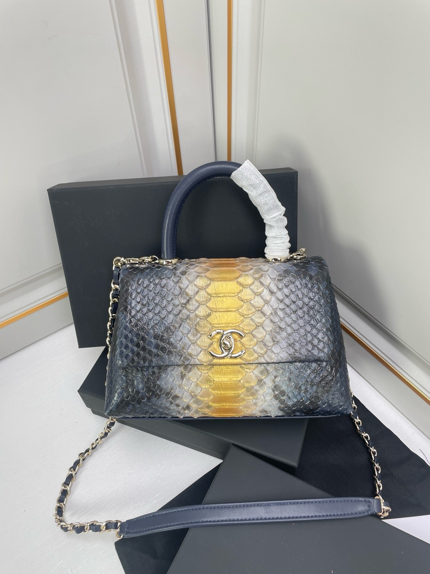 CE-Coco handle handbag