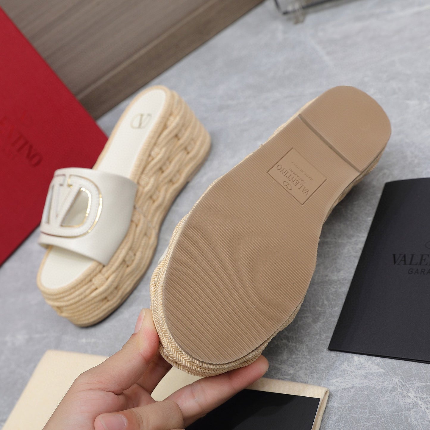 V-Rope Bottom Slippers