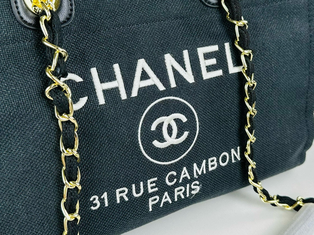 CE-Beach bag yet🏖️