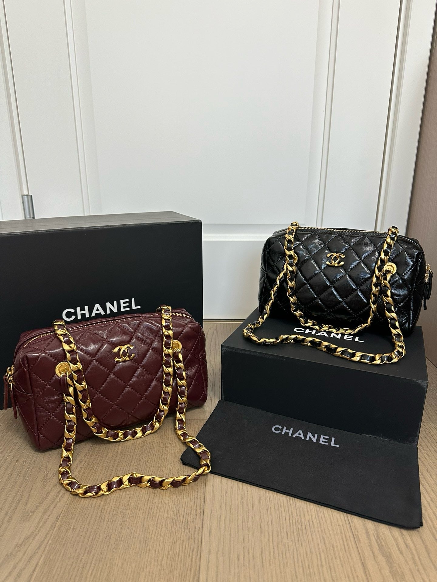 CE-24๐ Handbag