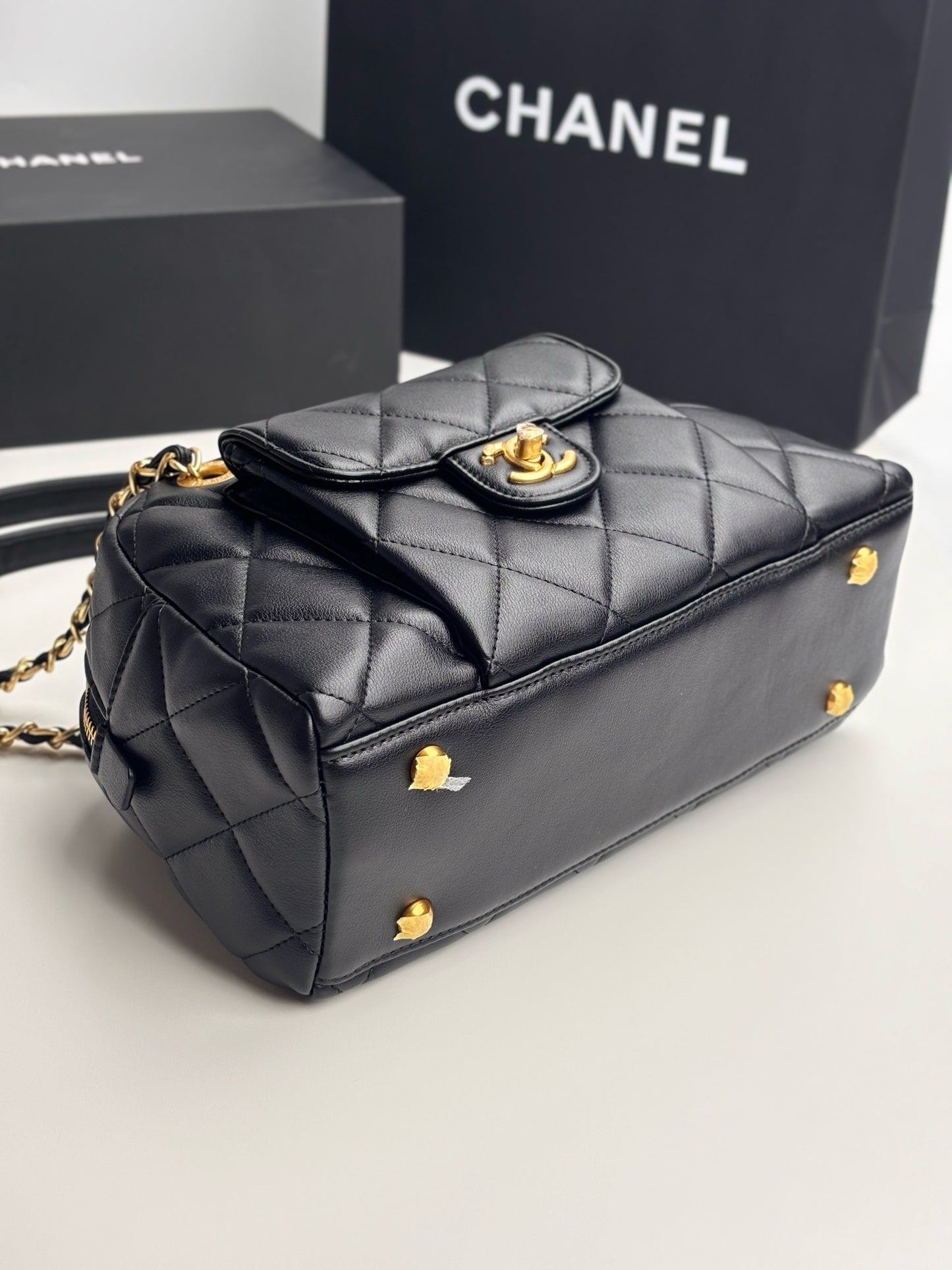 CE-Vintage Hilton bag