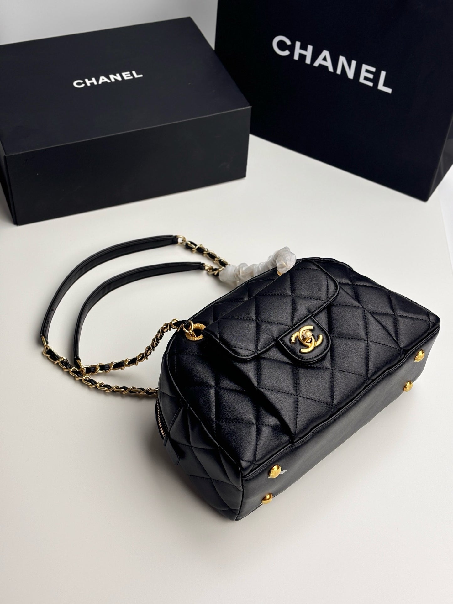 CE-Vintage Hilton bag