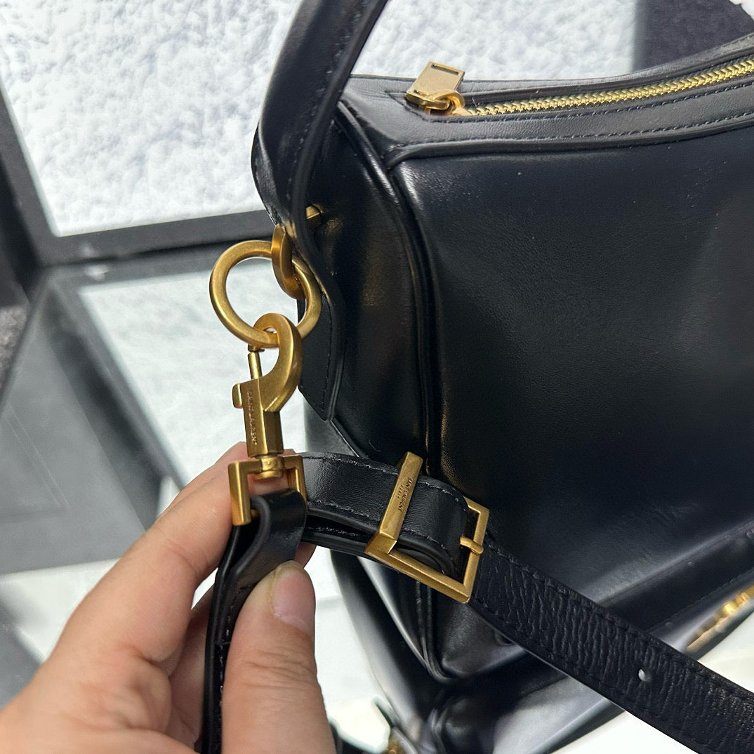 Y-Camera Supple bag 🖤