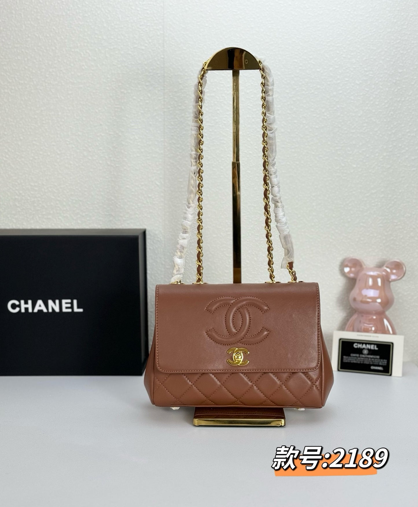 CE-Medieval embossed chain bag sheepskin!