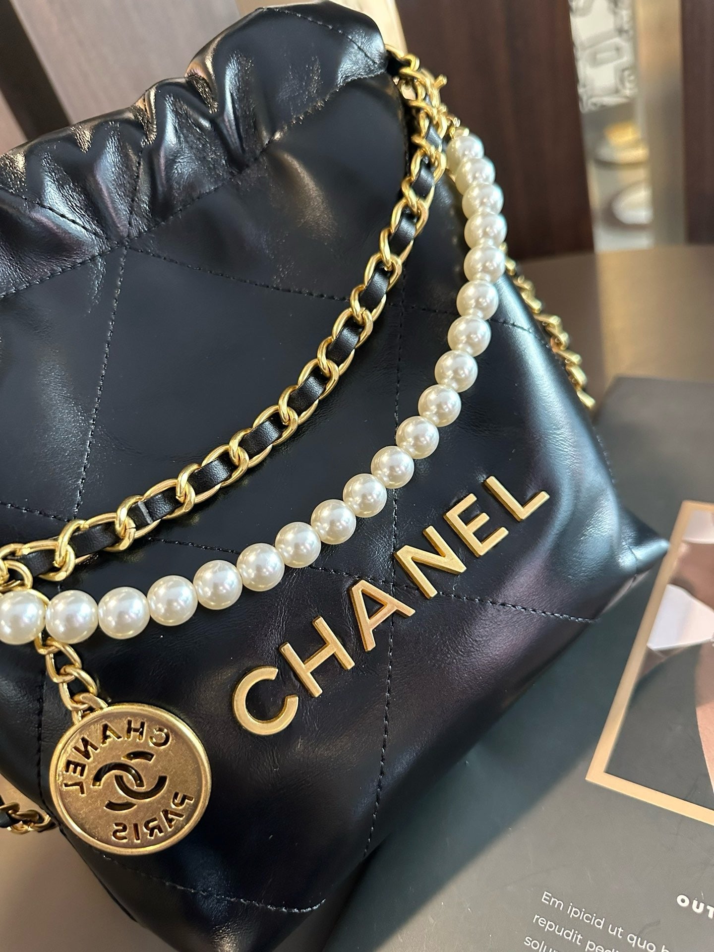 CE-Pearl black gold mini