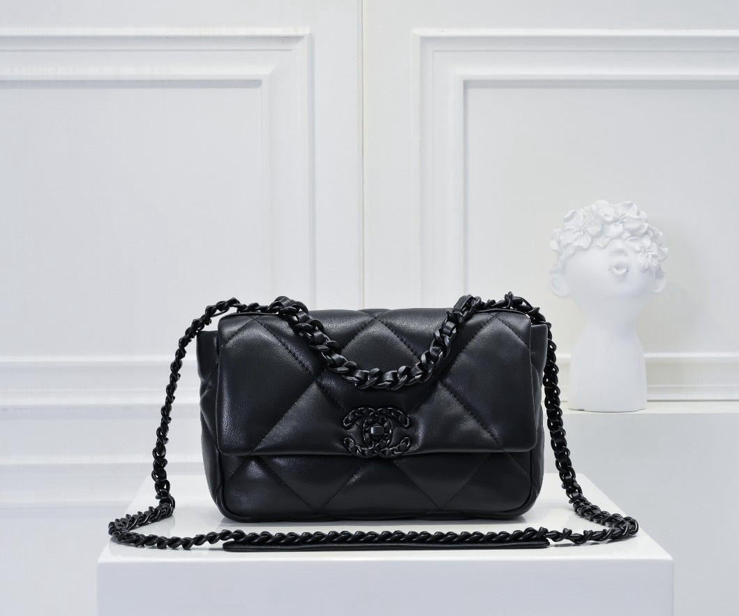 CE-Black sheepskin Handbag