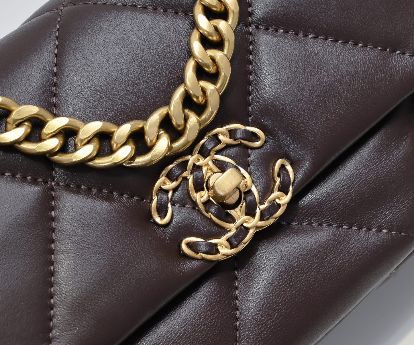 CE-Small gold buckle maroon sheepskin