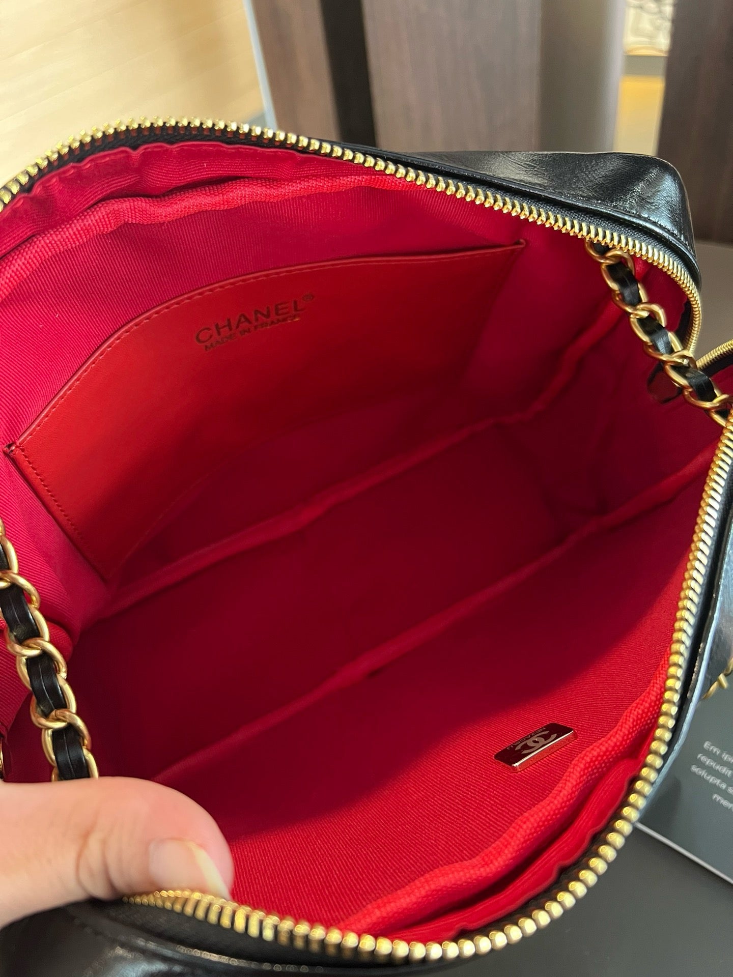 CE-24K badge camera bag